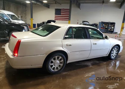 2011 Cadillac Dts z USA, uszkodzony, nr VIN 1G6KA5E6XBU133864